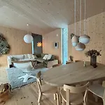 Jaekaelae - An Architectural Wooden By The Вилла *