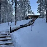 Вилла Jaekaelae - An Architectural Wooden By The *