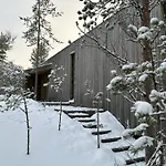 Jaekaelae - An Architectural Wooden By The Вилла *