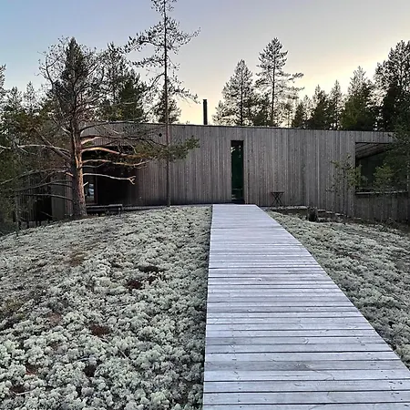 Jaekaelae - An Architectural Wooden By The Villa *